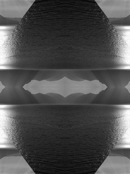 Gespiegeltes Bild - 8923